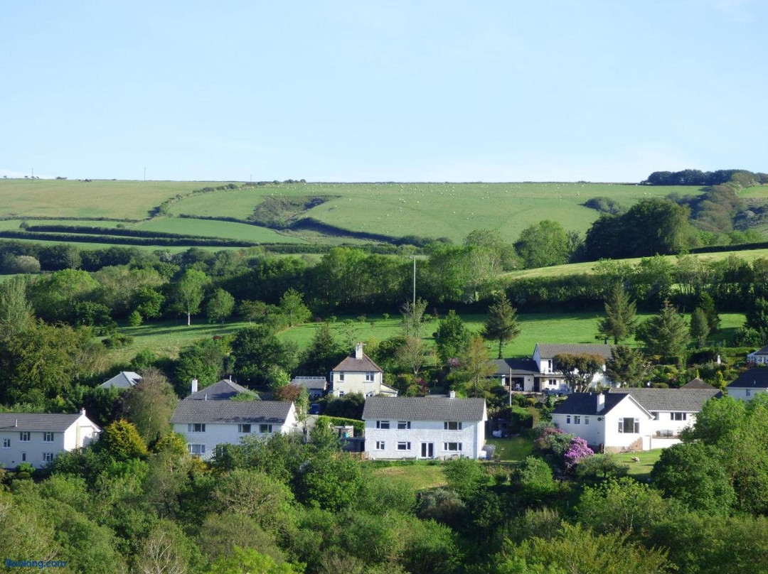 Highfield House主图