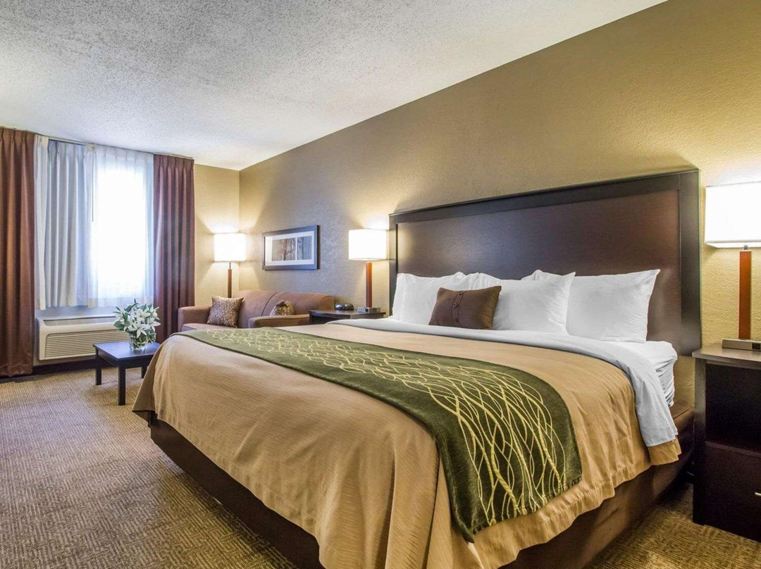 Ewing酒店住宿-Quality Inn