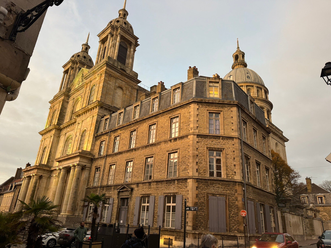 Promenade des Remparts-滨海布洛涅必去景点