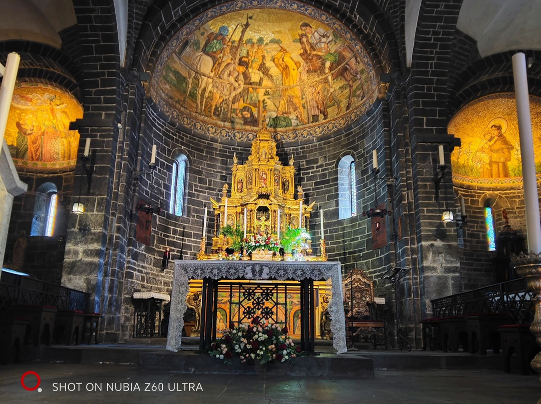 Basilica di San Giacomo-贝拉焦必去景点