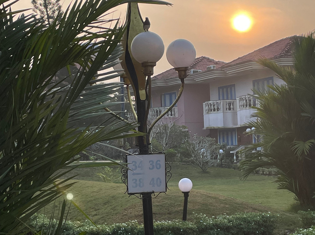 Coconut Grove Beach Resort主图