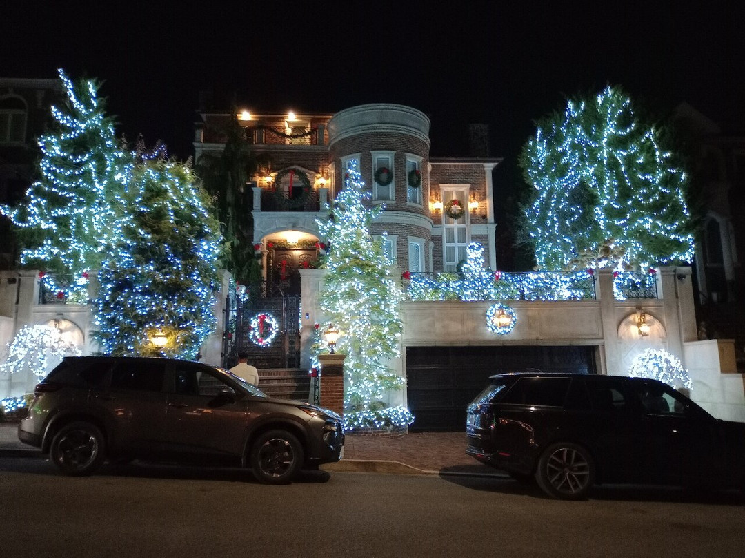 Dyker Heights-布鲁克林必去景点