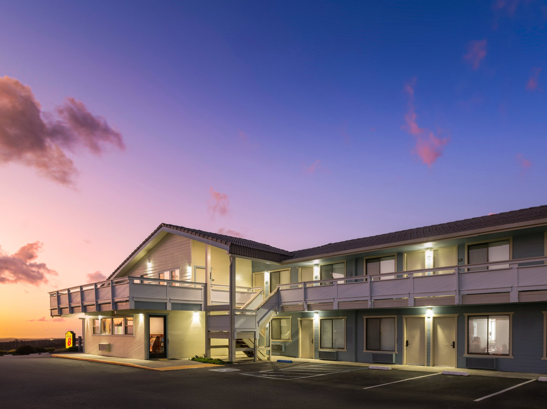 财神速8酒店主图