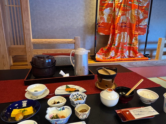 鱒屋日式酒店主图