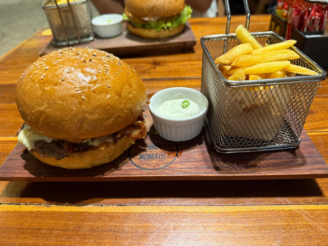 Nômade Burger House