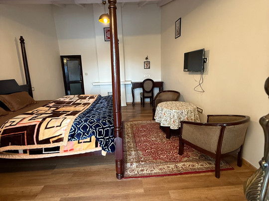 Thandi Woods by Himalaica Au Lac主图