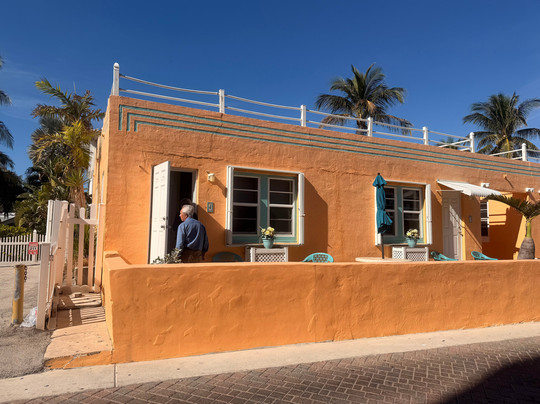 Atlantic Sands Beach Suites主图