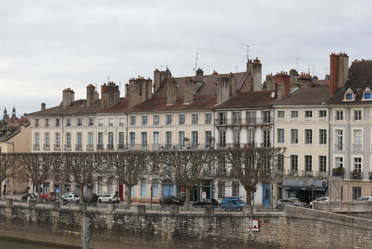 Quai des Messageries-索恩河畔沙隆必去景点