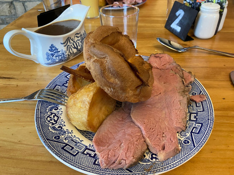 The Twisted Trout主图