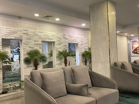 Manhattan Business Hotel主图