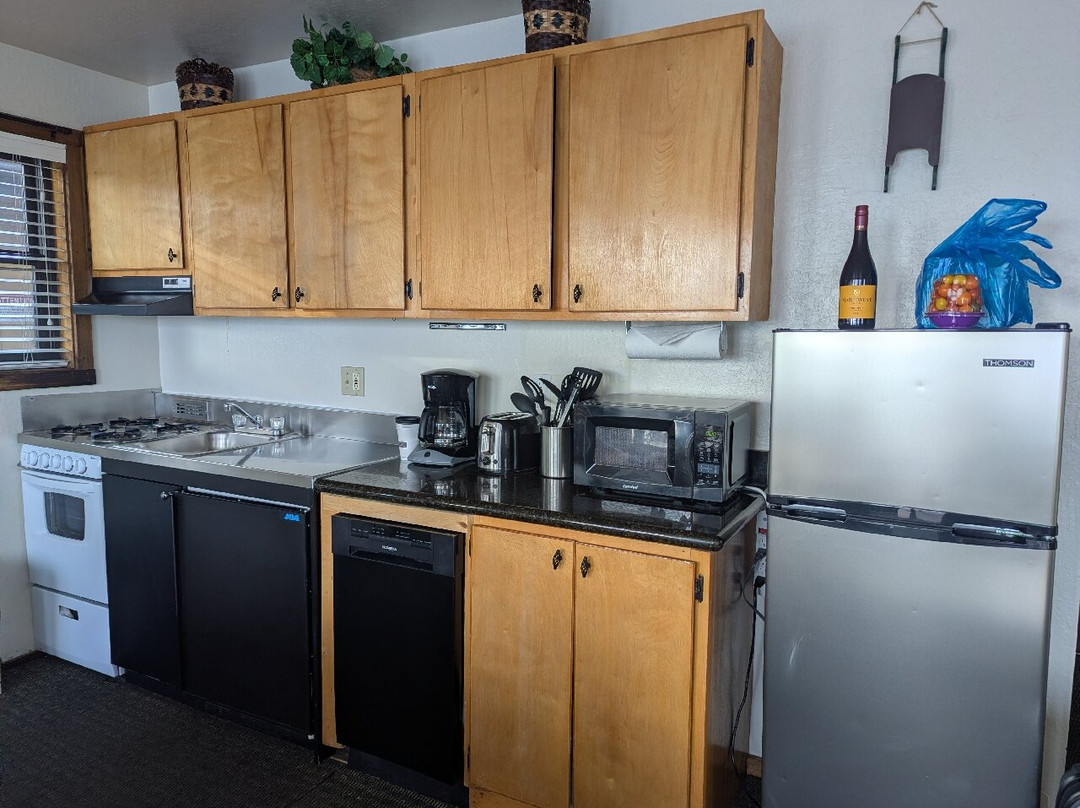 弗朗西斯肯河边旅馆主图