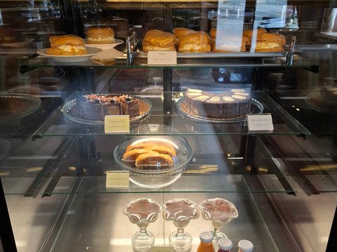 欧罗巴酒店主图