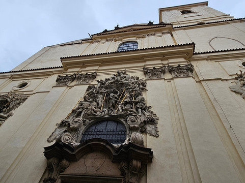 圣詹姆斯教堂-布拉格必去景点