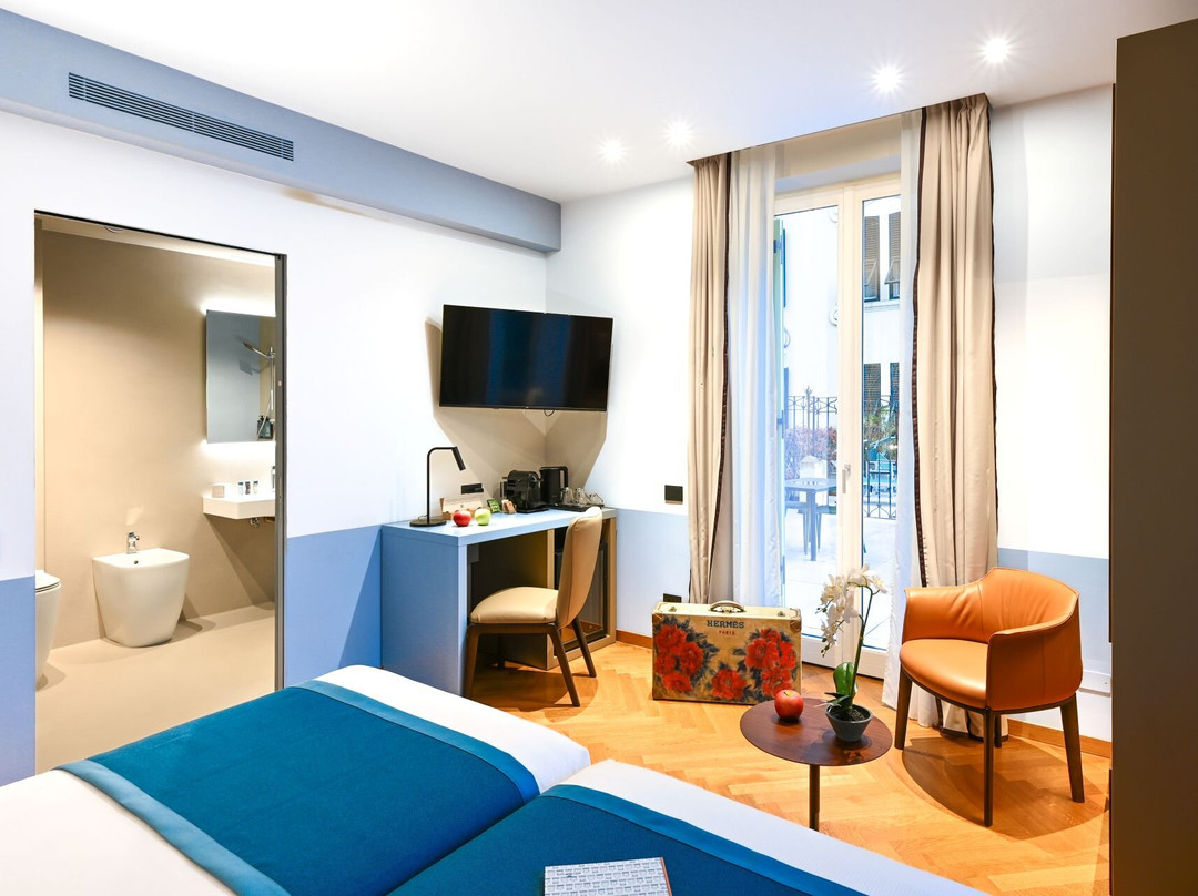 阿斯托利亚酒店主图