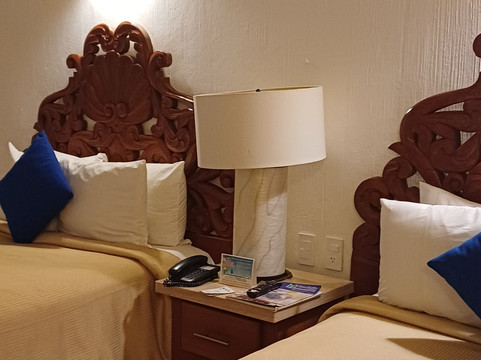 意可特金塔雷佳酒店主图