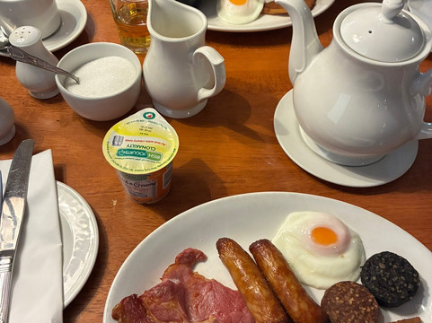 银塔西及水疗酒店主图