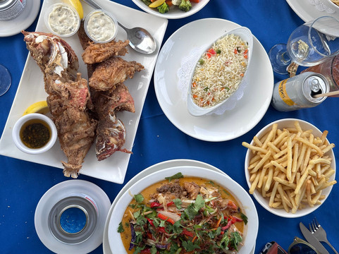 M & J's Charters-格雷斯湾必去景点