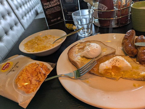 Padeswood酒店住宿-Village Hotel Chester St David's