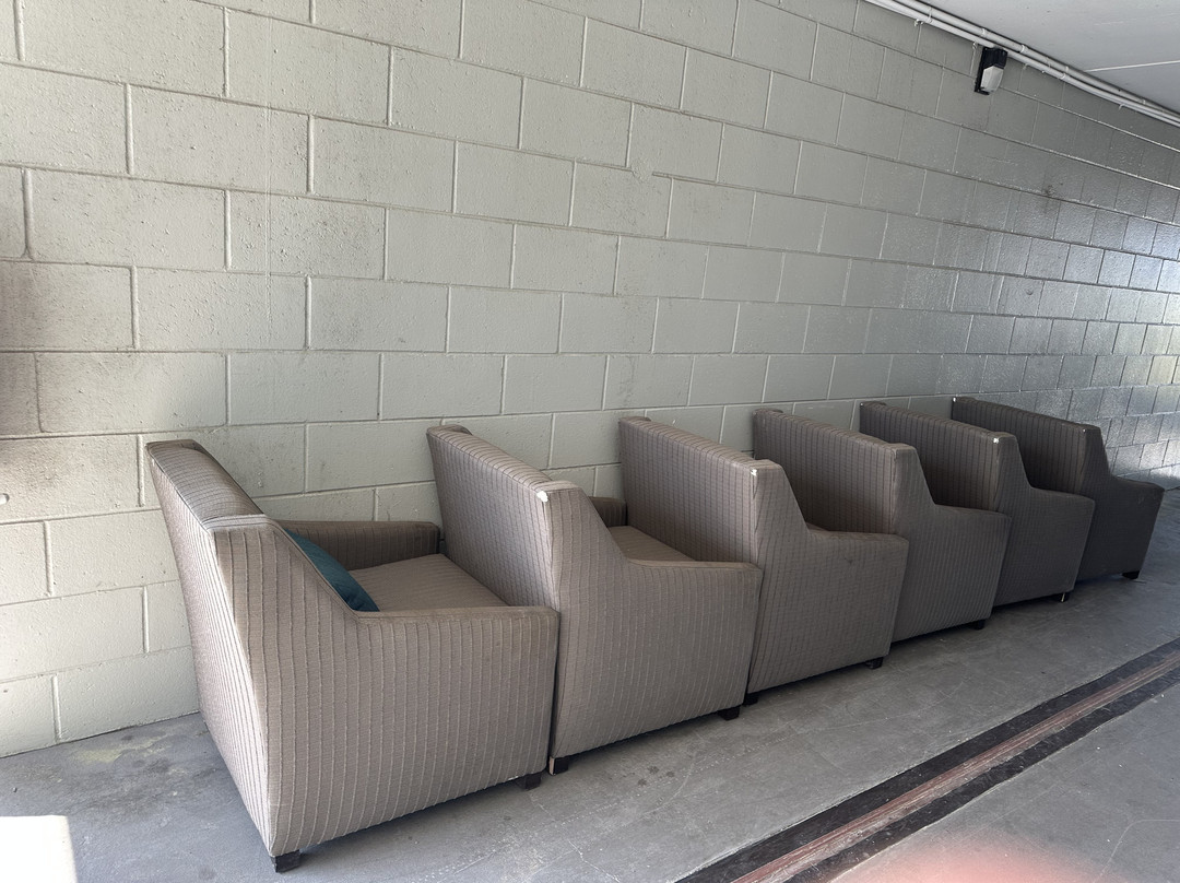 凯艺套房酒店主图