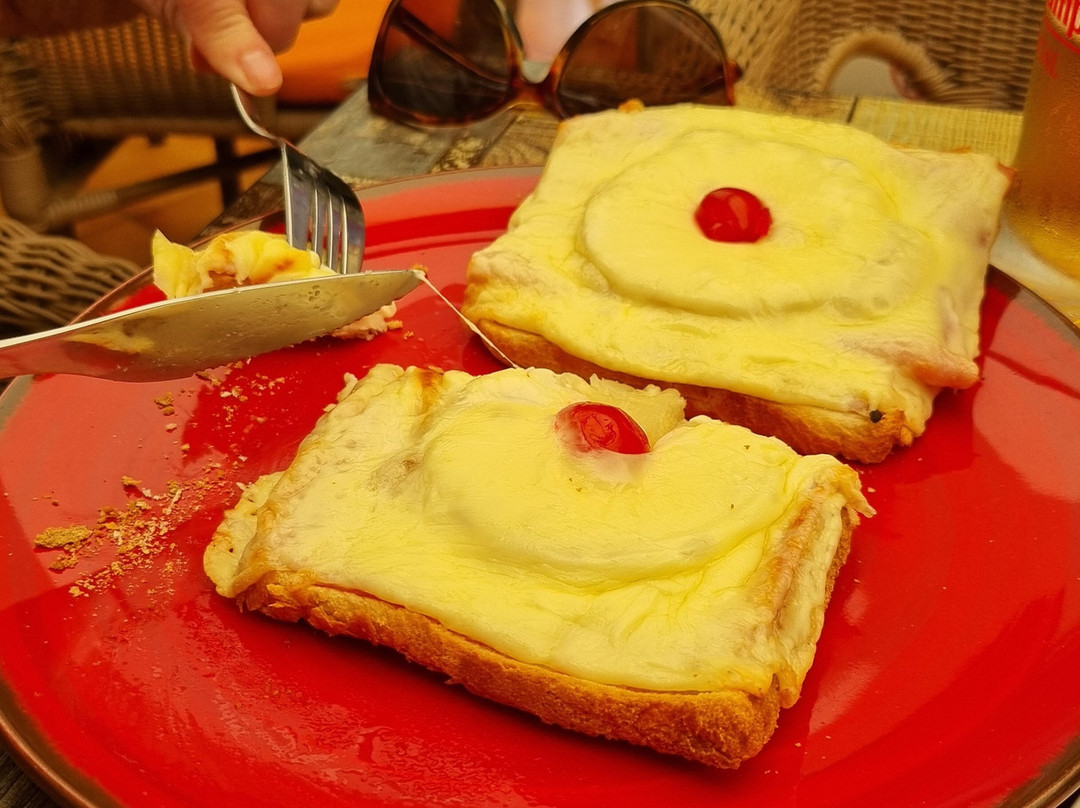 The Fat ladies at Sandras  Café主图