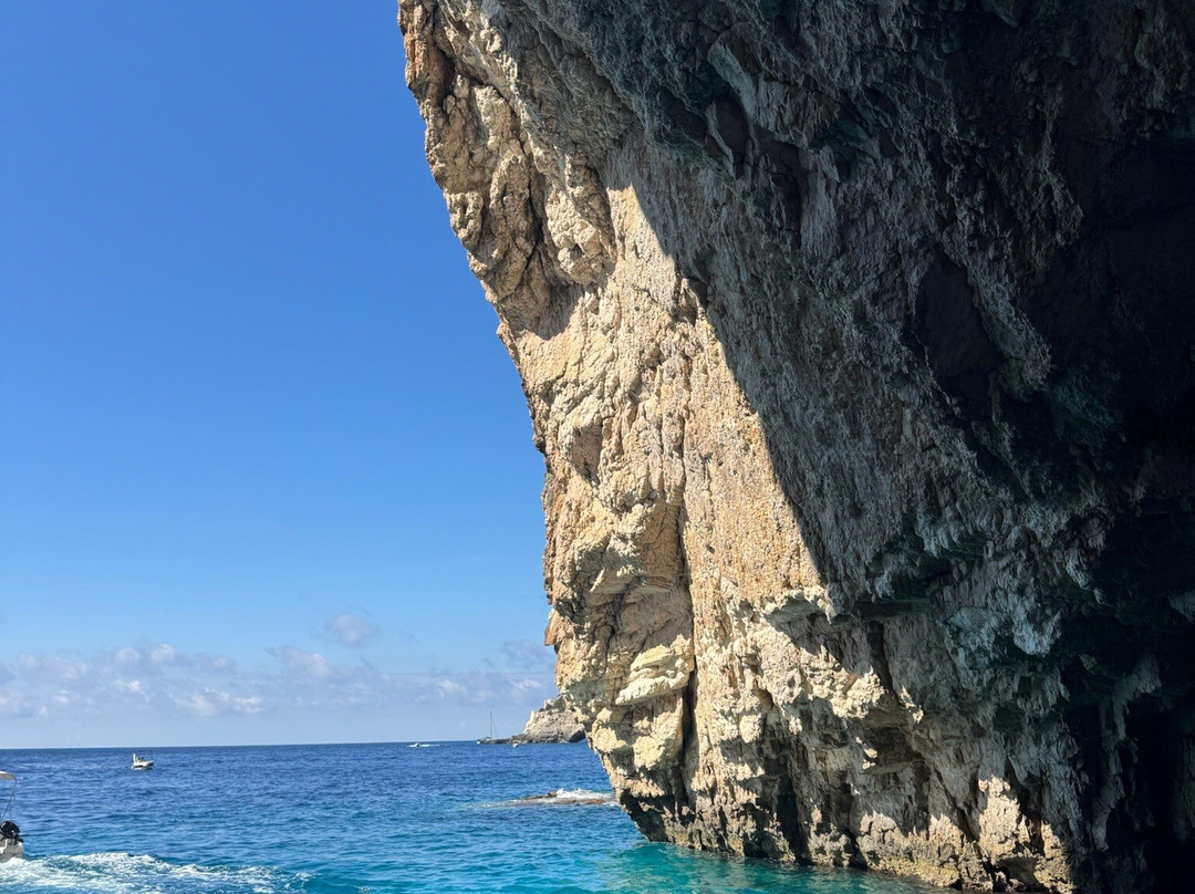 Captain Homer's Boat Trips-Messonghi必去景点