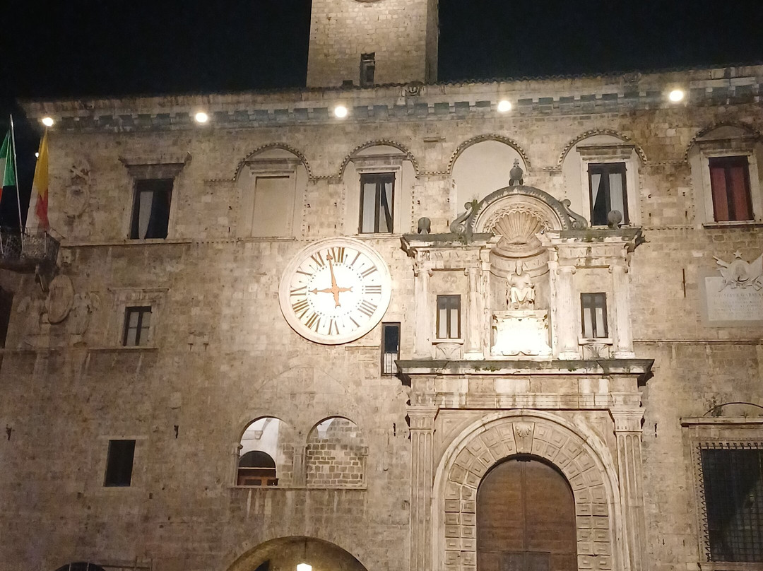 Palazzo dei Capitani del Popolo-阿斯科利皮切诺必去景点
