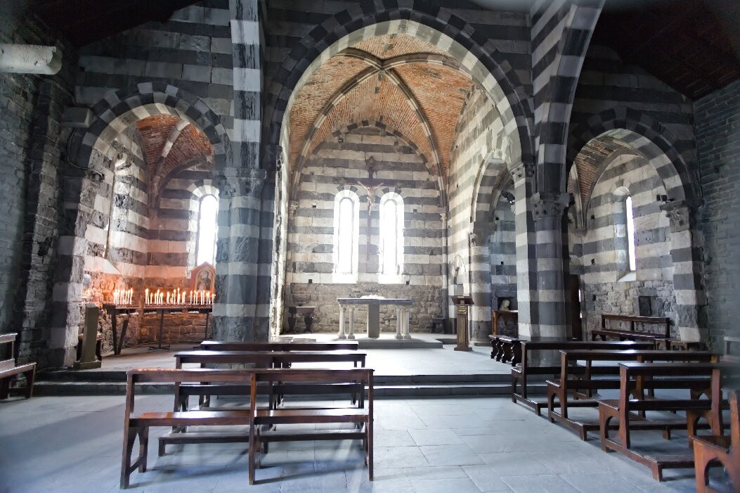 San Pietro Church-韦内雷港必去景点