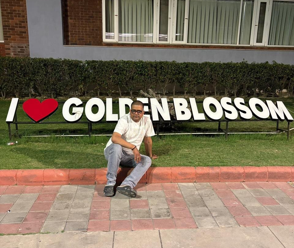 金绽帝国度假村主图