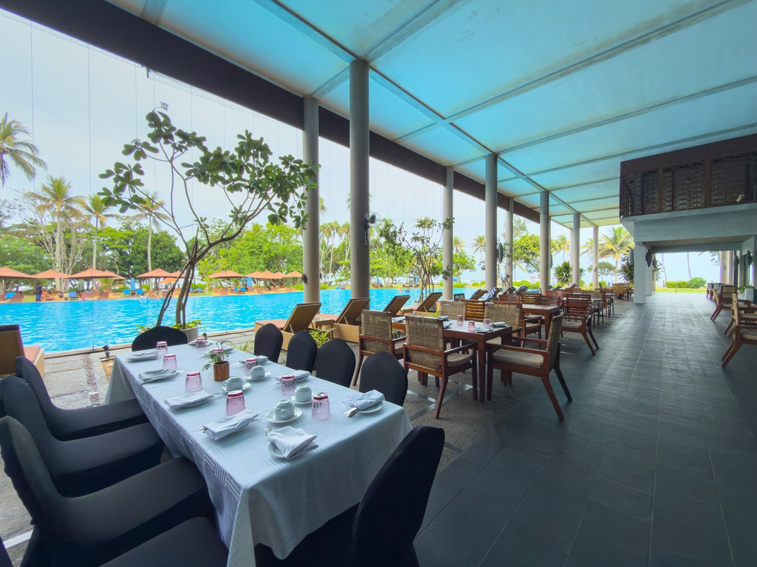 辛纳蒙贝鲁瓦勒海湾酒店主图