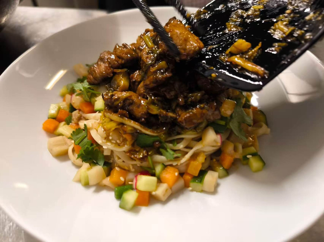L'hirondelle Bistrot-resto Asiatique
