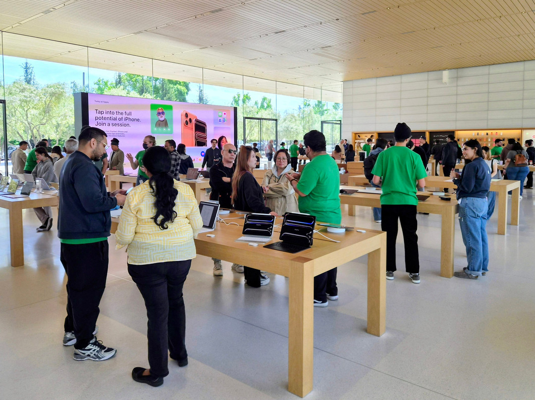 Apple Park Visitor Center-库柏蒂诺必去景点
