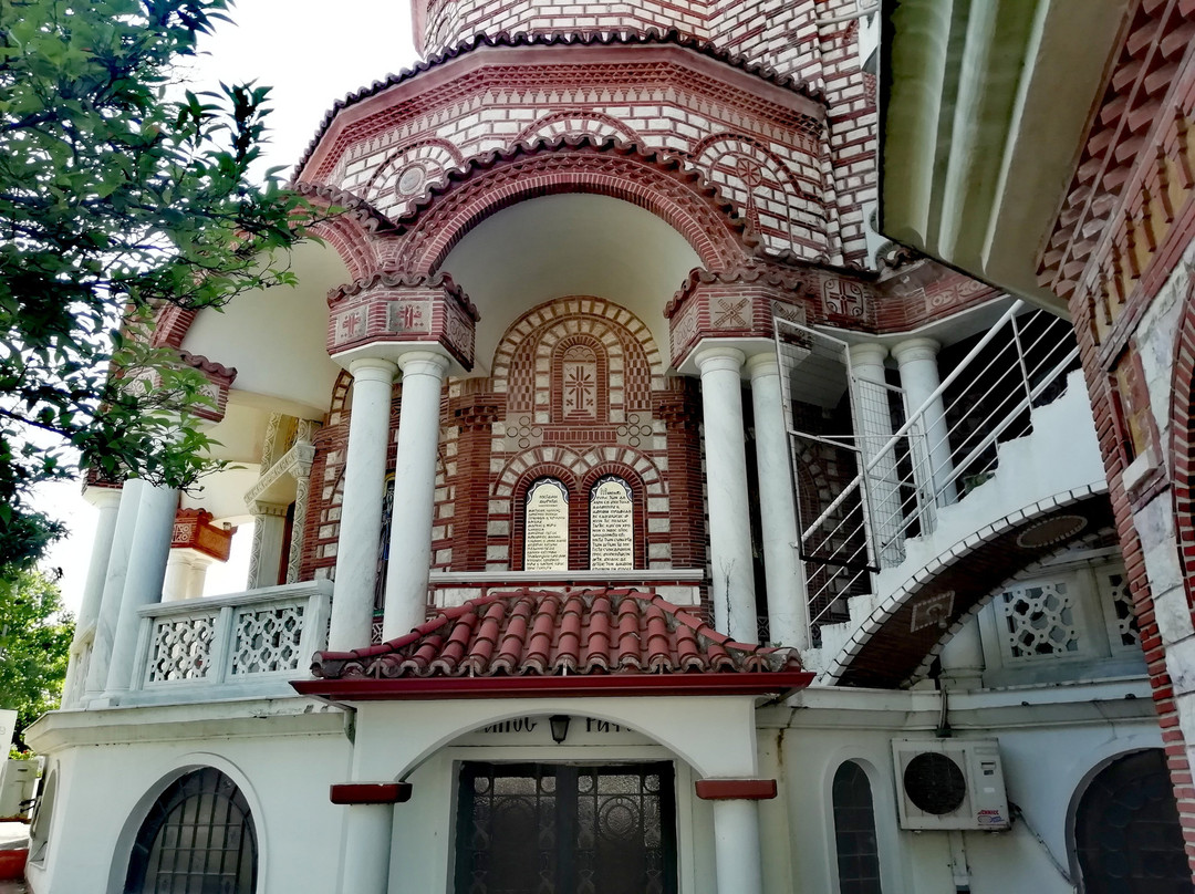 Ekklisia Panagia Korifini-Nea Moudania必去景点