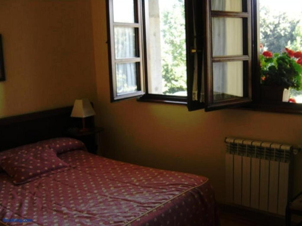 Apartamentos La Montanesa