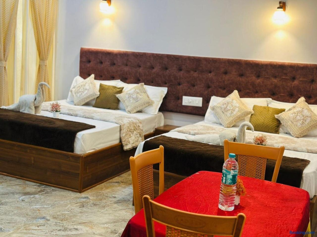 The Royal Palace & KGN Rooms & Restaurants