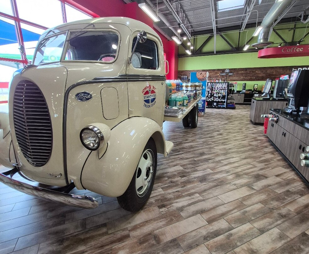 Iowa 80, World's Largest Truck Stop-Walcott必去景点