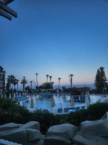 阿尔马斯拉巴达酒店-旅行者