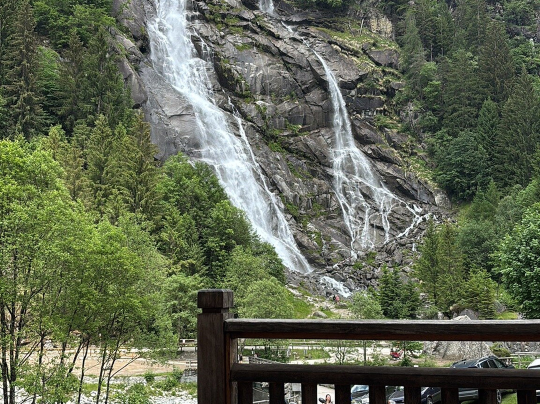 Nardis Waterfalls-Carisolo必去景点
