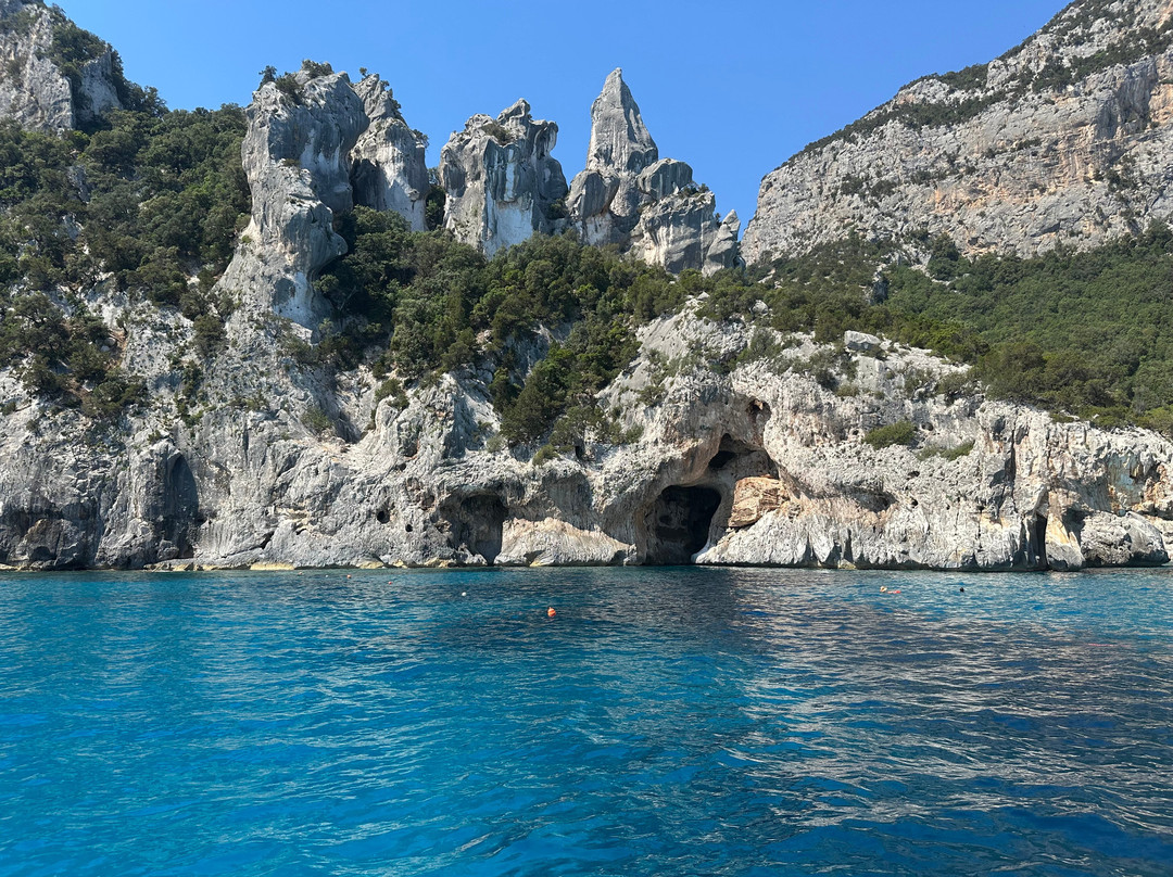 Sardinia Boat Eastperience-La Caletta必去景点