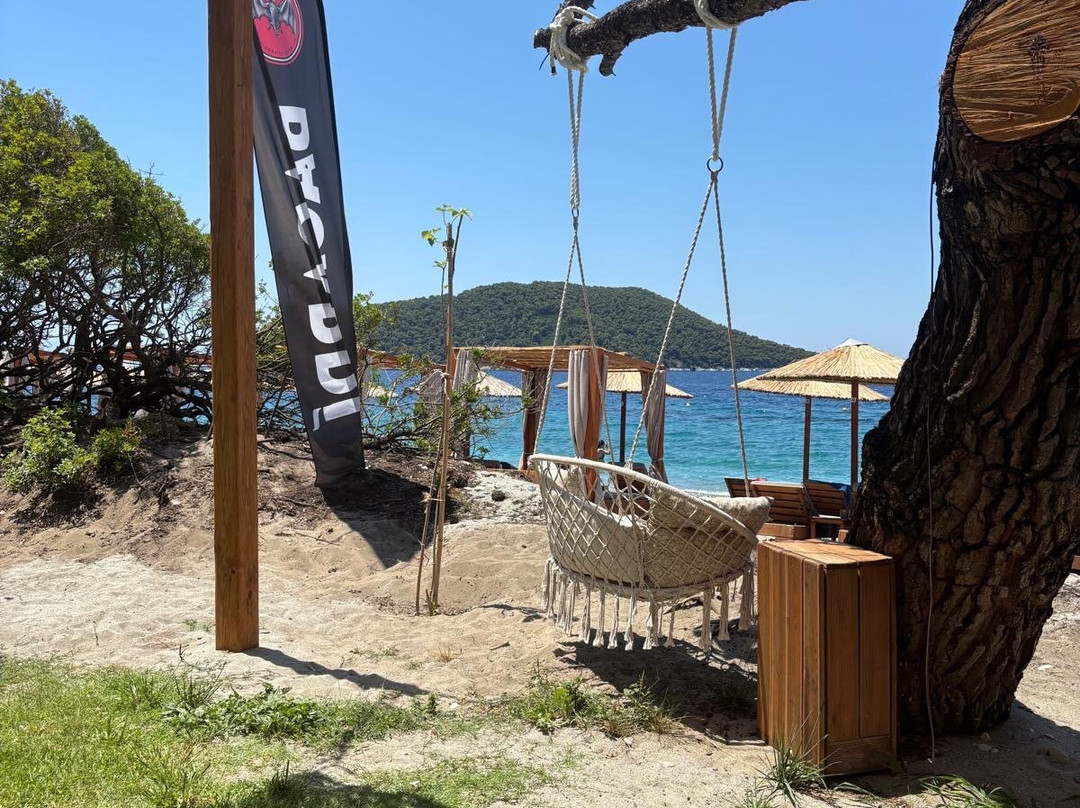 Ftelia Beach-Skiathos Town必去景点