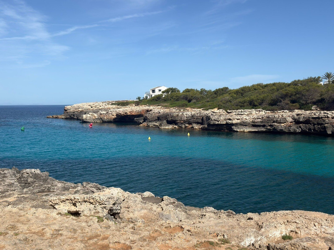 Cala Blanca Beach-卡拉布兰卡必去景点