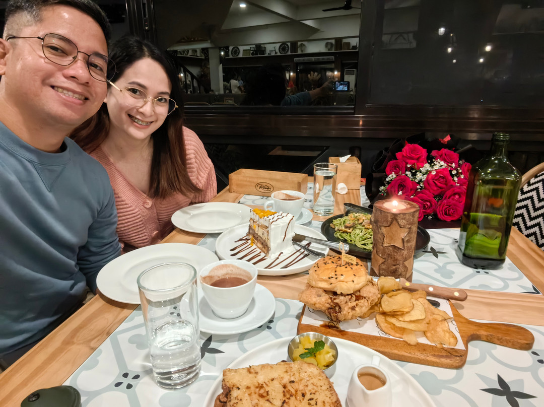 Ricardo's By Cucina Higala