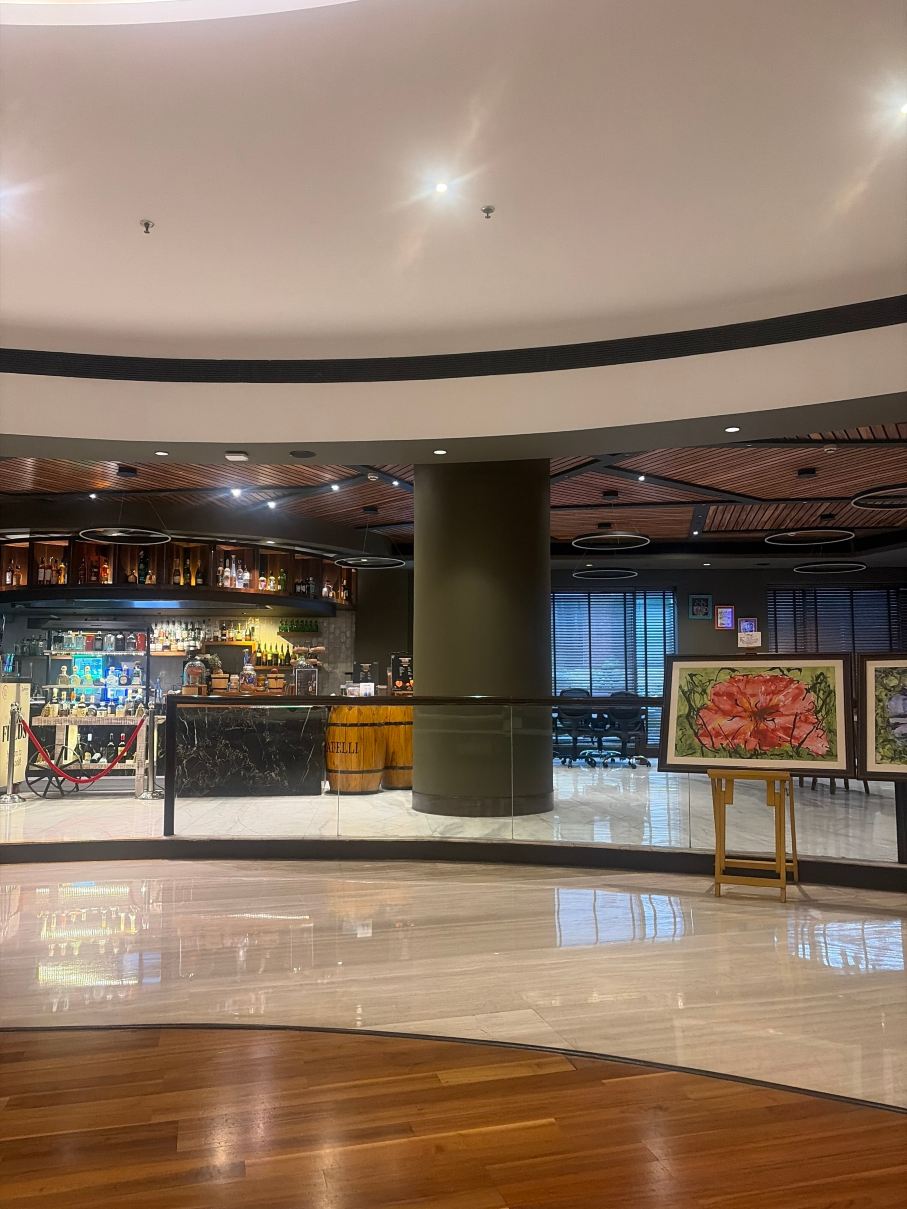 古尔冈优迪格豪尔丽筠酒店-旅行者