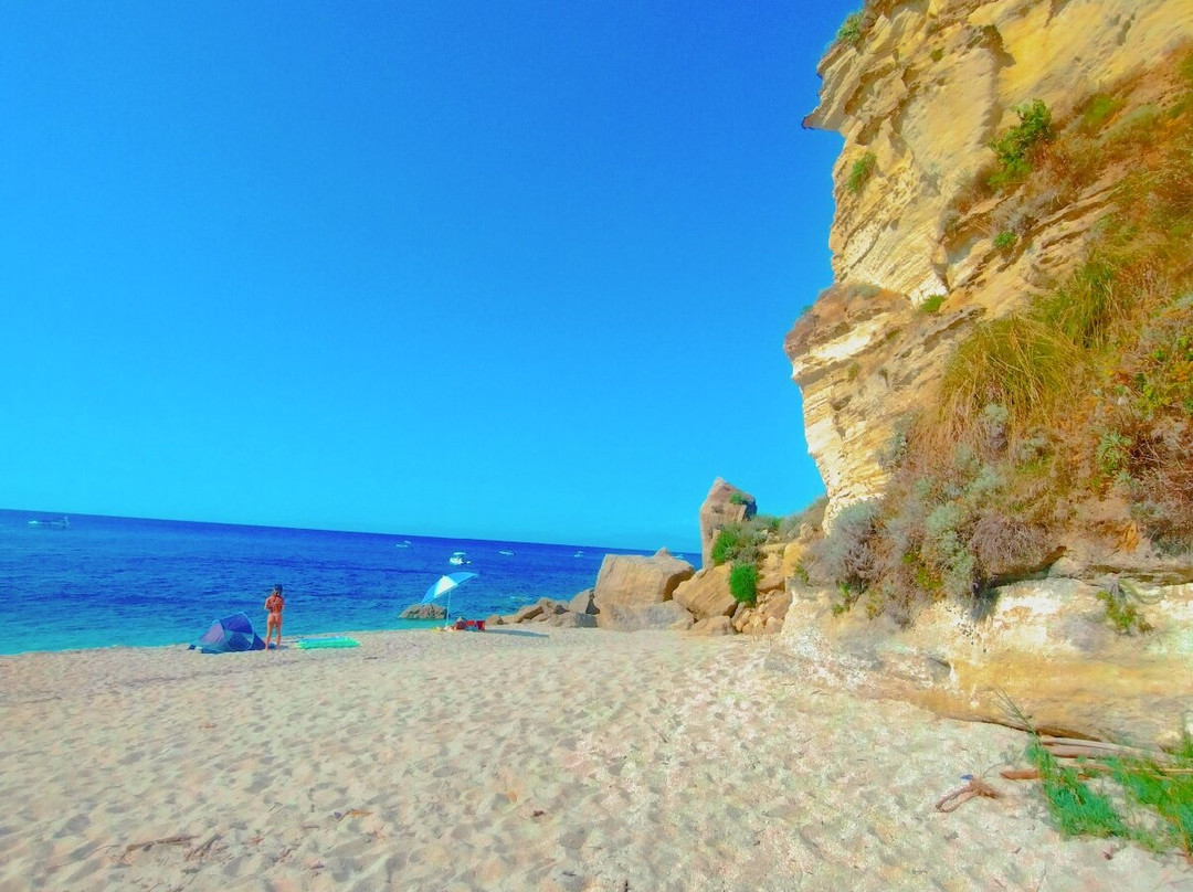 Spiaggia l’Occhiale-特罗佩阿必去景点