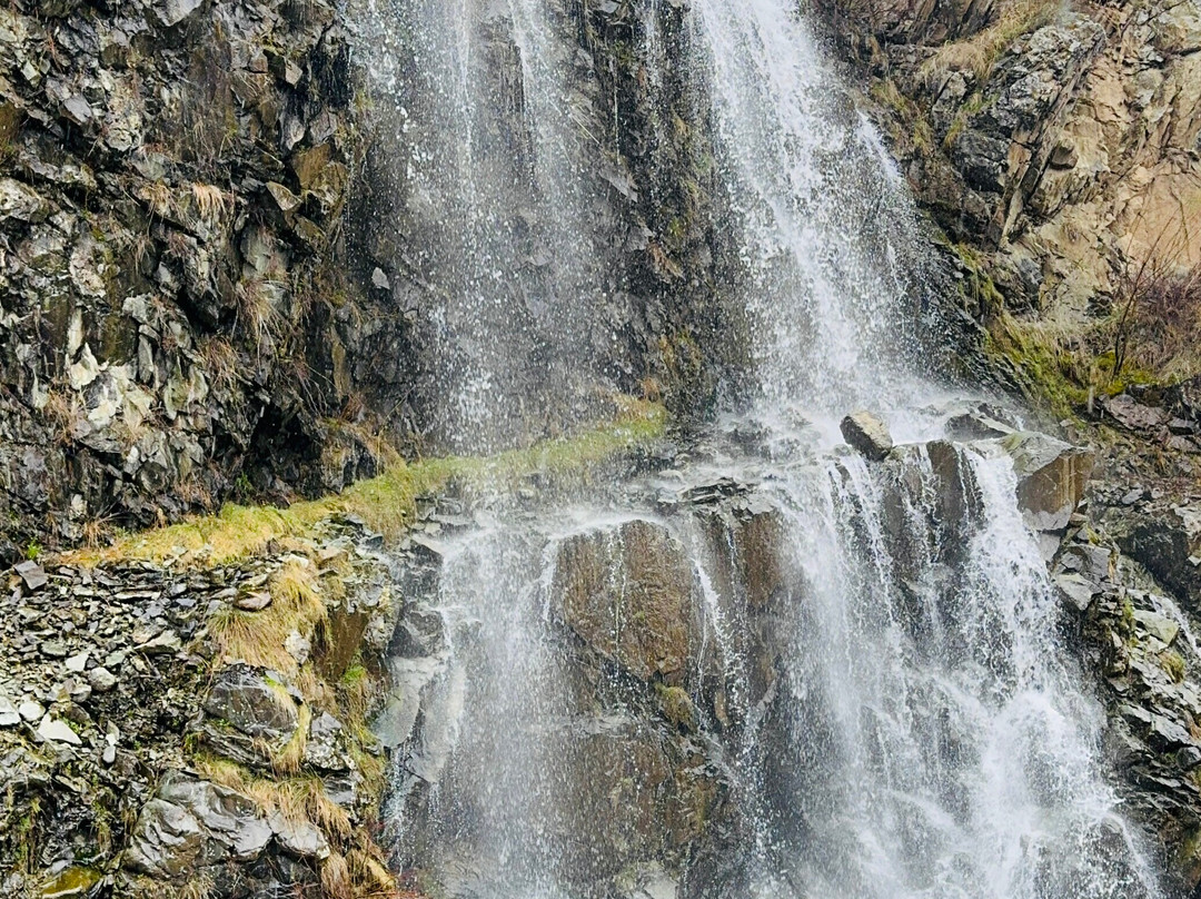 Drung Waterfall-贡马必去景点
