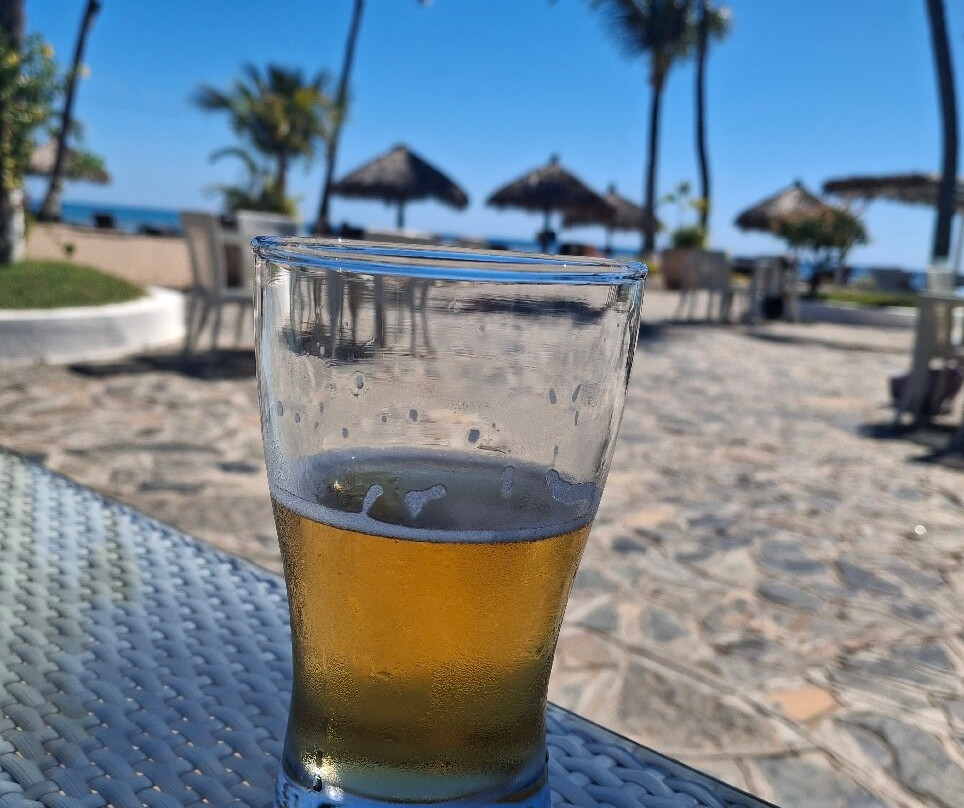 安迪兰纳海滩度假酒店主图