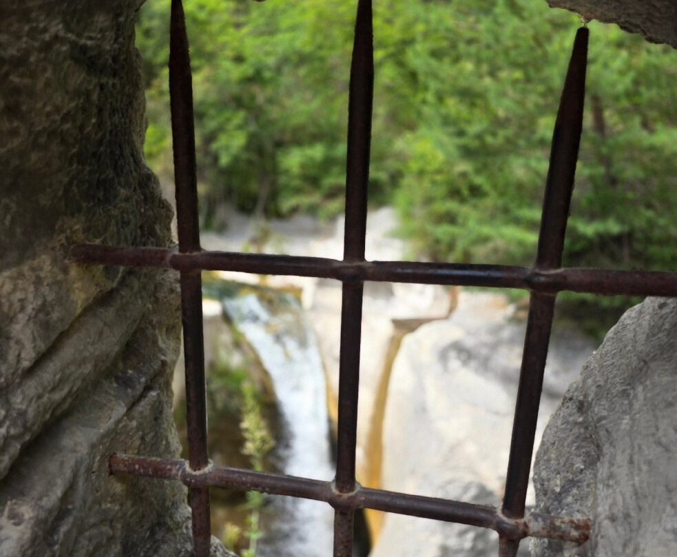 Cascades du Saut du Loup-Courmes必去景点