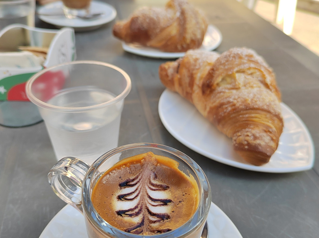 Caffetteria CIVICO69-Zungri必去景点
