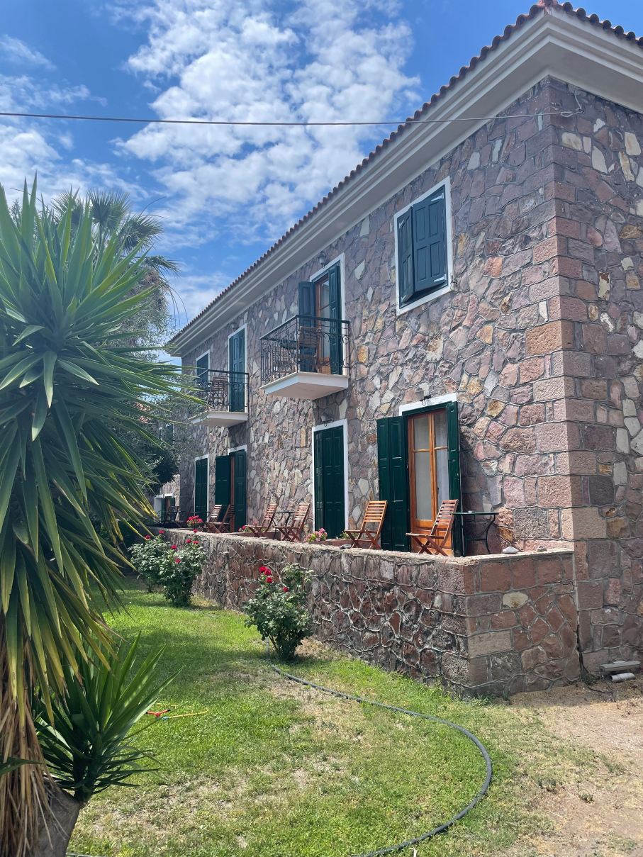 Amfitriti Hotel-旅行者
