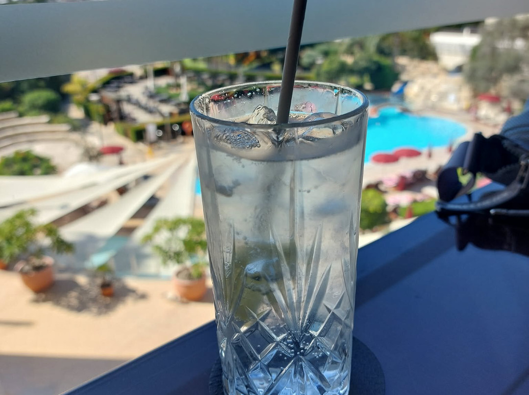St Raphael Resort主图