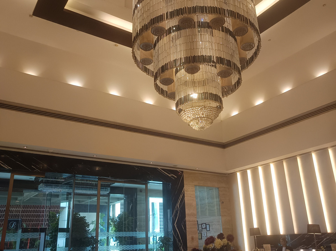 地标塔楼酒店主图